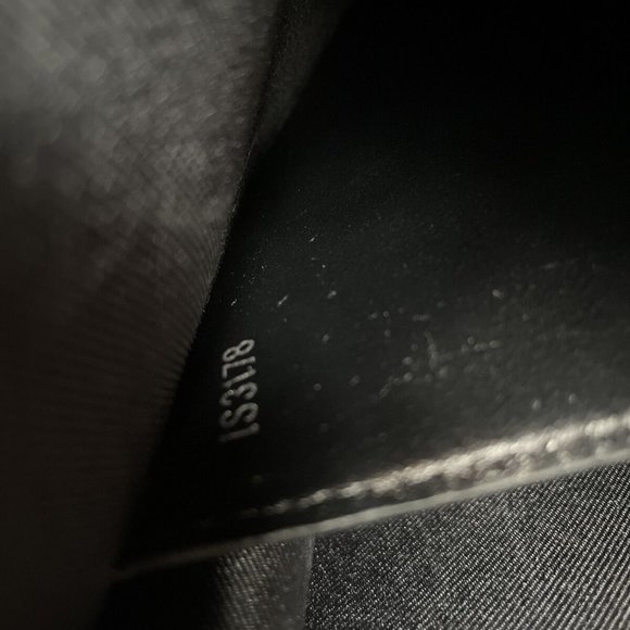 Louis Vuitton Pochette Voyage MM Clutch M61692 - Picture 8 of 12